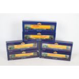 Bachmann - 3 x OO gauge twin pack Intermodal Bogie Wagon C/W 45 foot Containers in DHL livery.