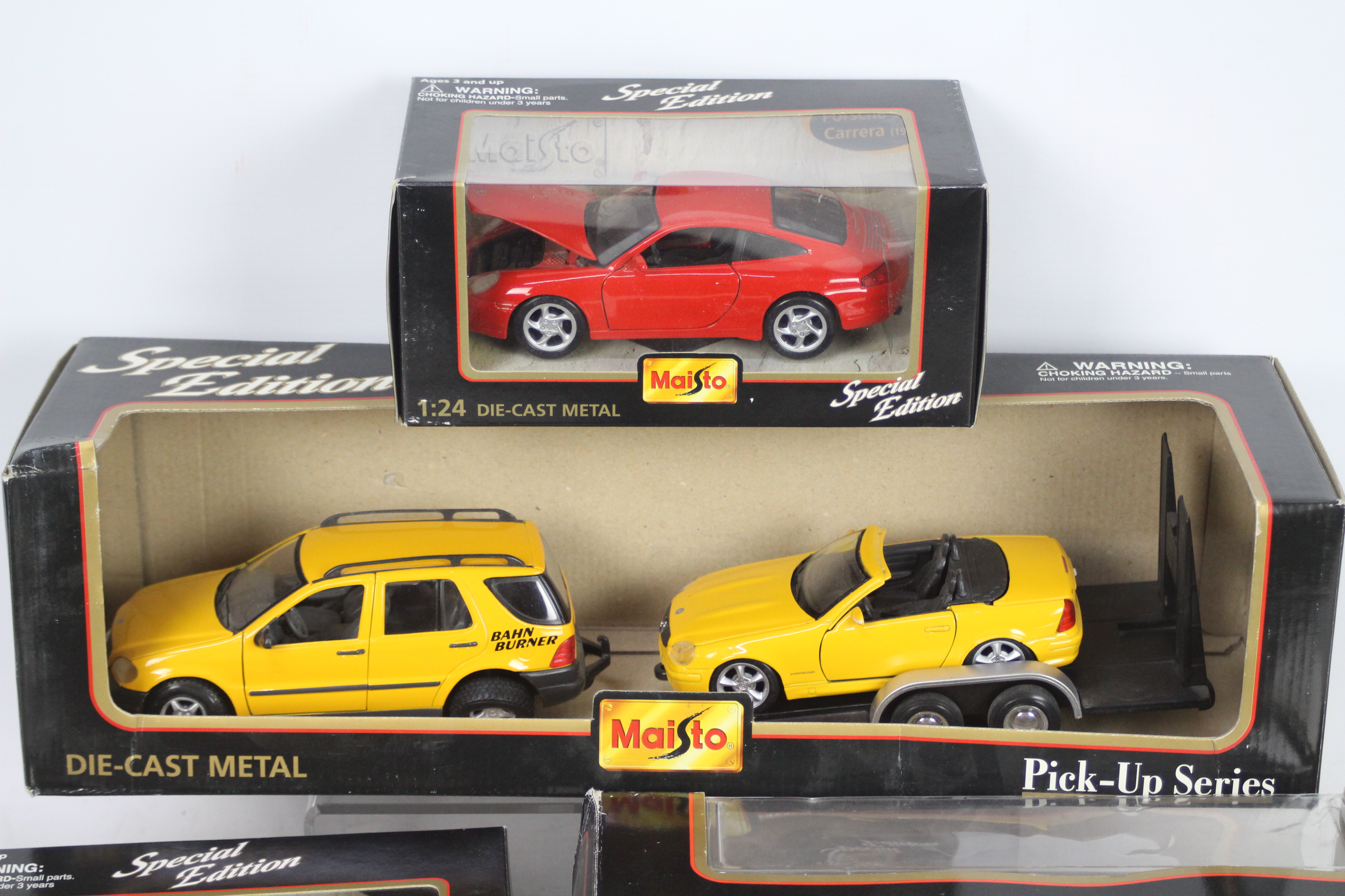 Maisto - 4 x boxed 1:27 1:24 1:26 1:18 scale models featuring Special Edition Pickup Series - Image 2 of 4