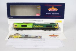 Bachmann - A OO gauge Class 66 Diesel operating number 66522 in Freightliner Shanks livery #
