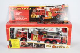 New Bright - A large New Bright #230 battery operated Remote Control New York Fire Department Fire