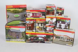 Hornby - Skaledale - 12 x boxed buildings and trackside accessories including Petrol Station #