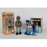 Haha Toys - DBS - 2 x boxed vintage style clockwork tinplate models,