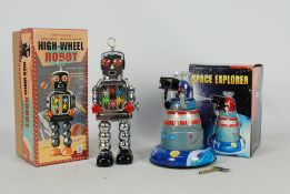 Haha Toys - DBS - 2 x boxed vintage style clockwork tinplate models,