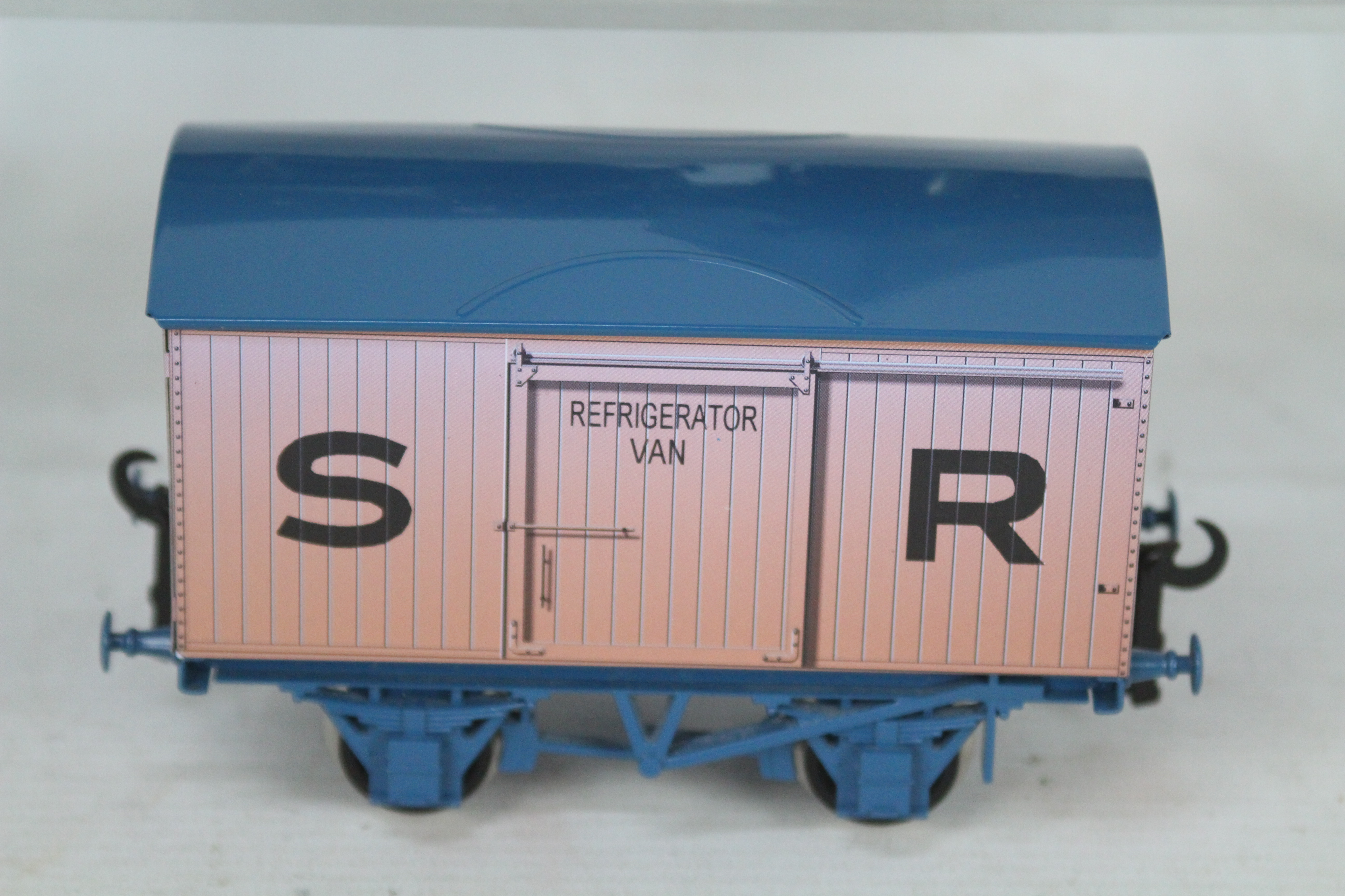 ACE Trains - Three unboxed ACE Trains O gauge tinplate wagons. - Image 3 of 3