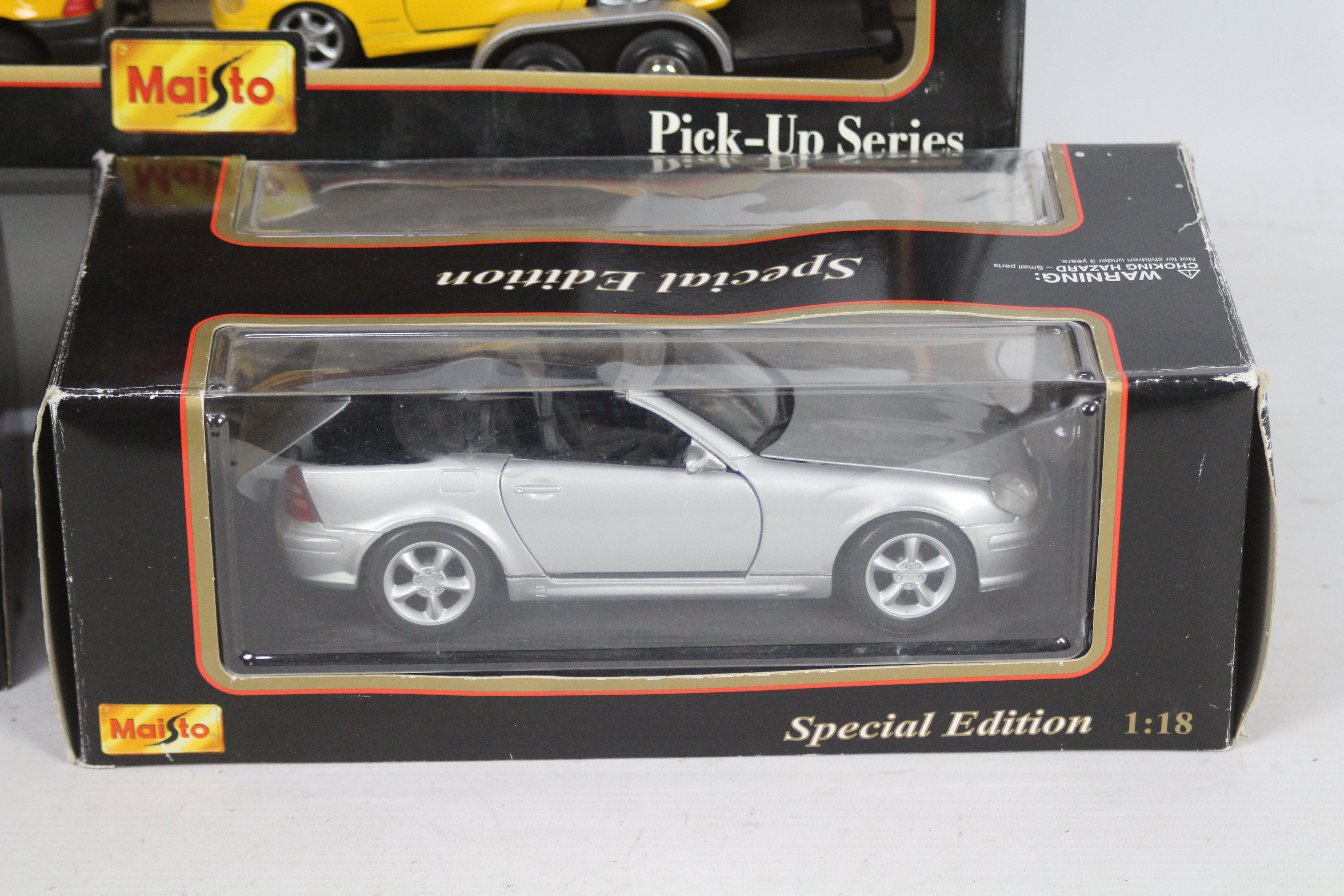 Maisto - 4 x boxed 1:27 1:24 1:26 1:18 scale models featuring Special Edition Pickup Series - Image 3 of 4