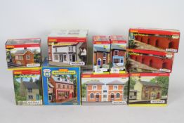 Hornby - Skaledale - 10 x boxed buildings and trackside accessories including Waterton Butchers #