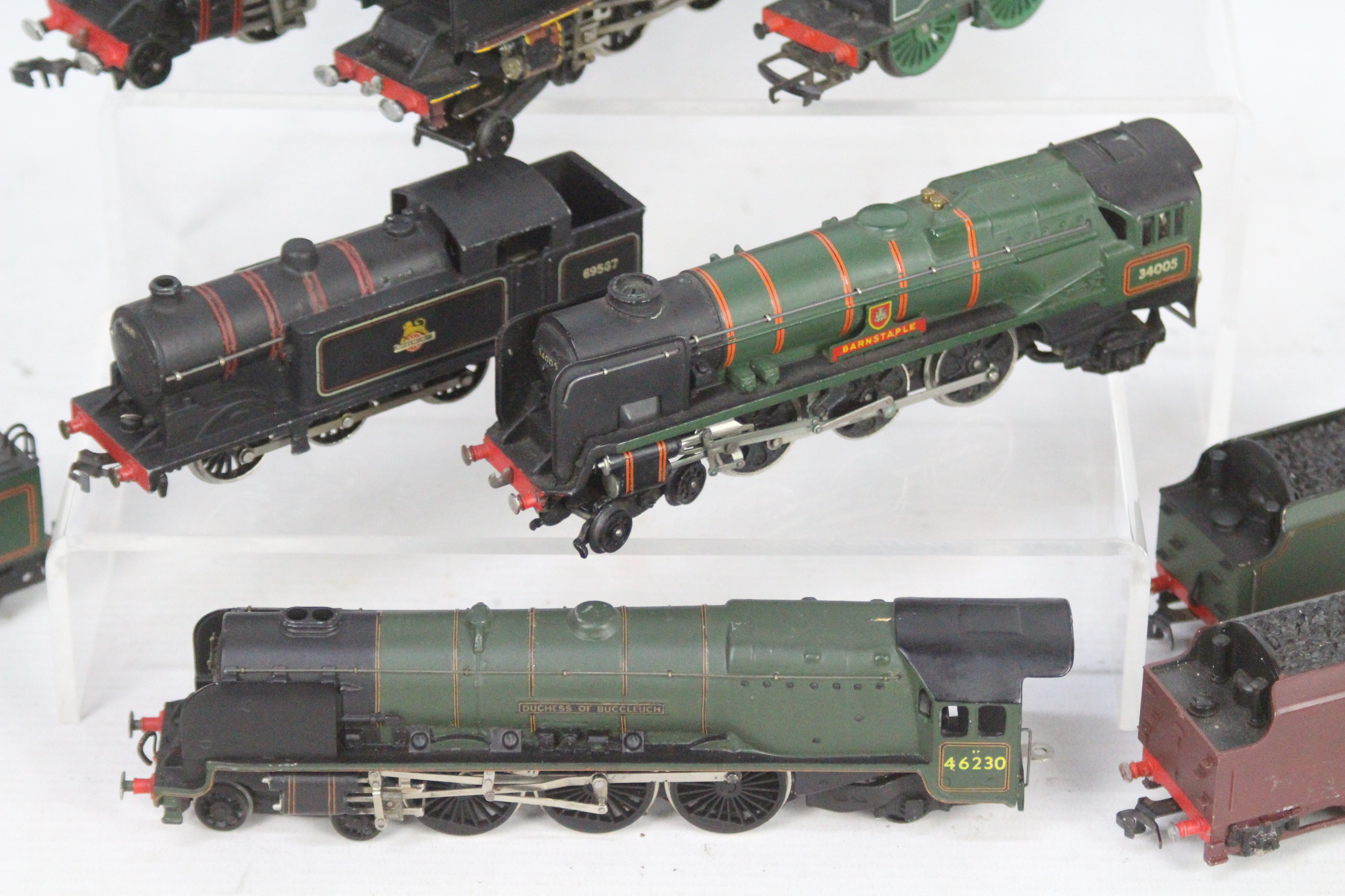 Hornby Dublo, Hornby - A siding of six unboxed OO gauge locomotives. - Image 3 of 3