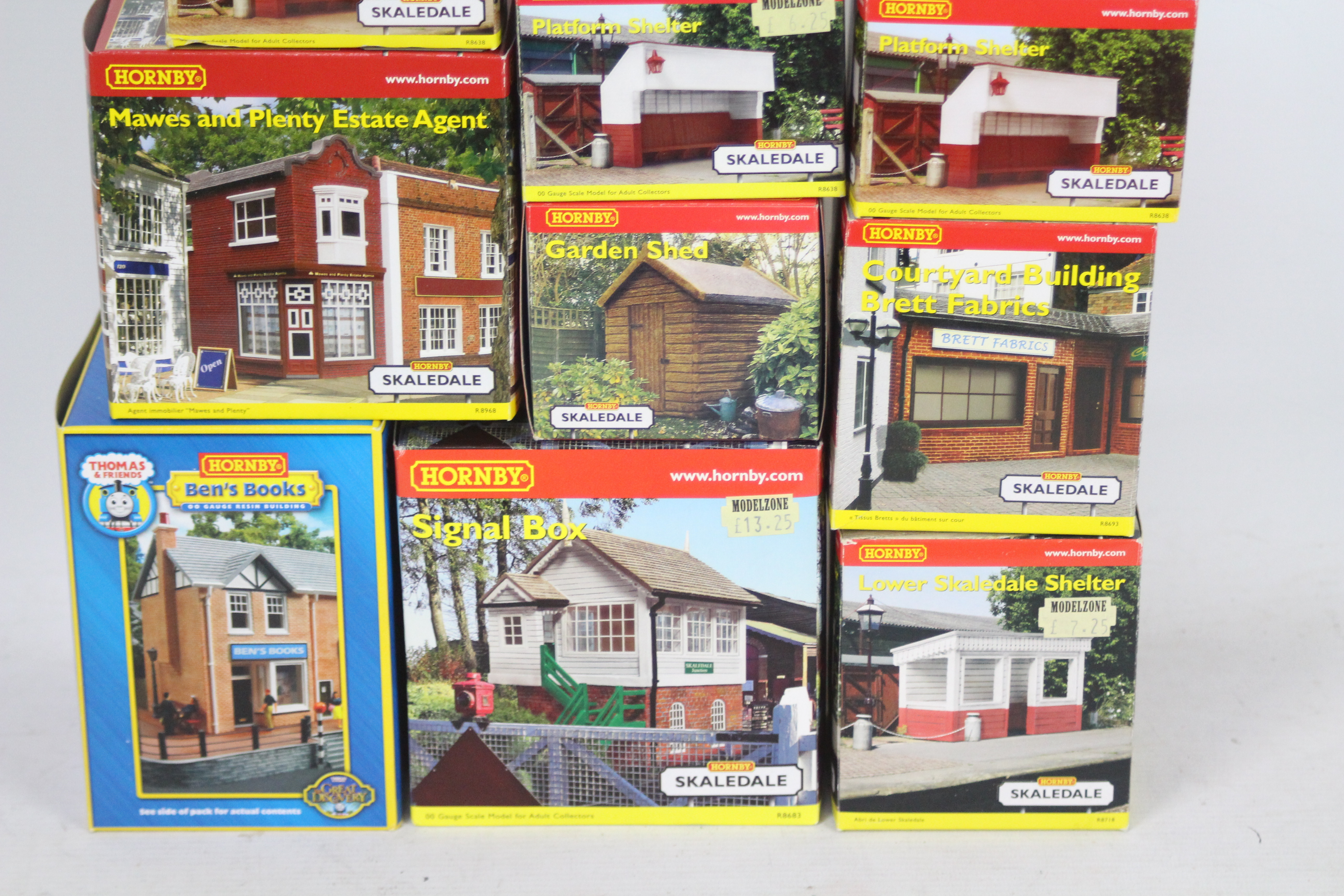 Hornby - Skaledale - 10 x boxed items of OO gauge buildings and trackside accessories including - Image 3 of 3