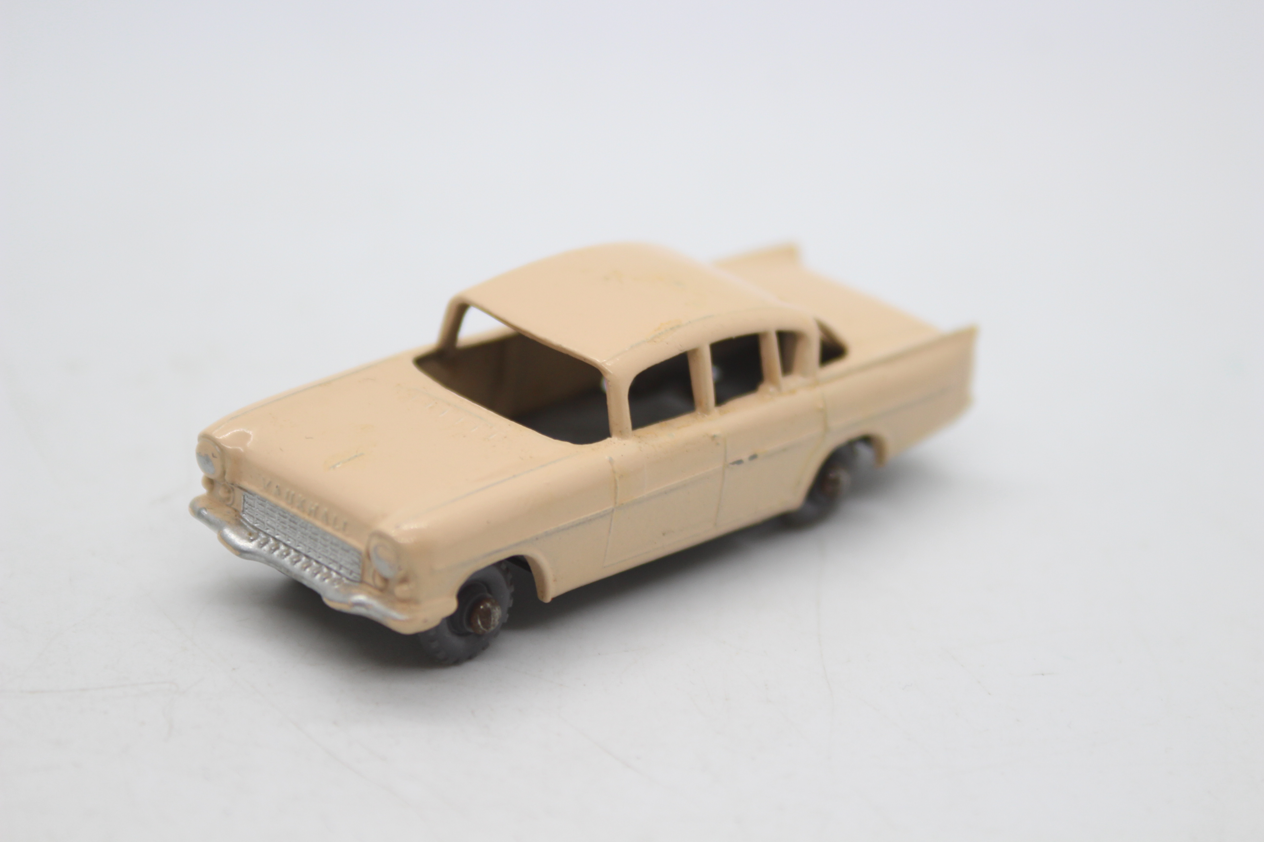 Matchbox, Lesney, Moko - A collection of four Matchbox Regular Wheels #22 Vauxhall Cresta. - Image 4 of 6