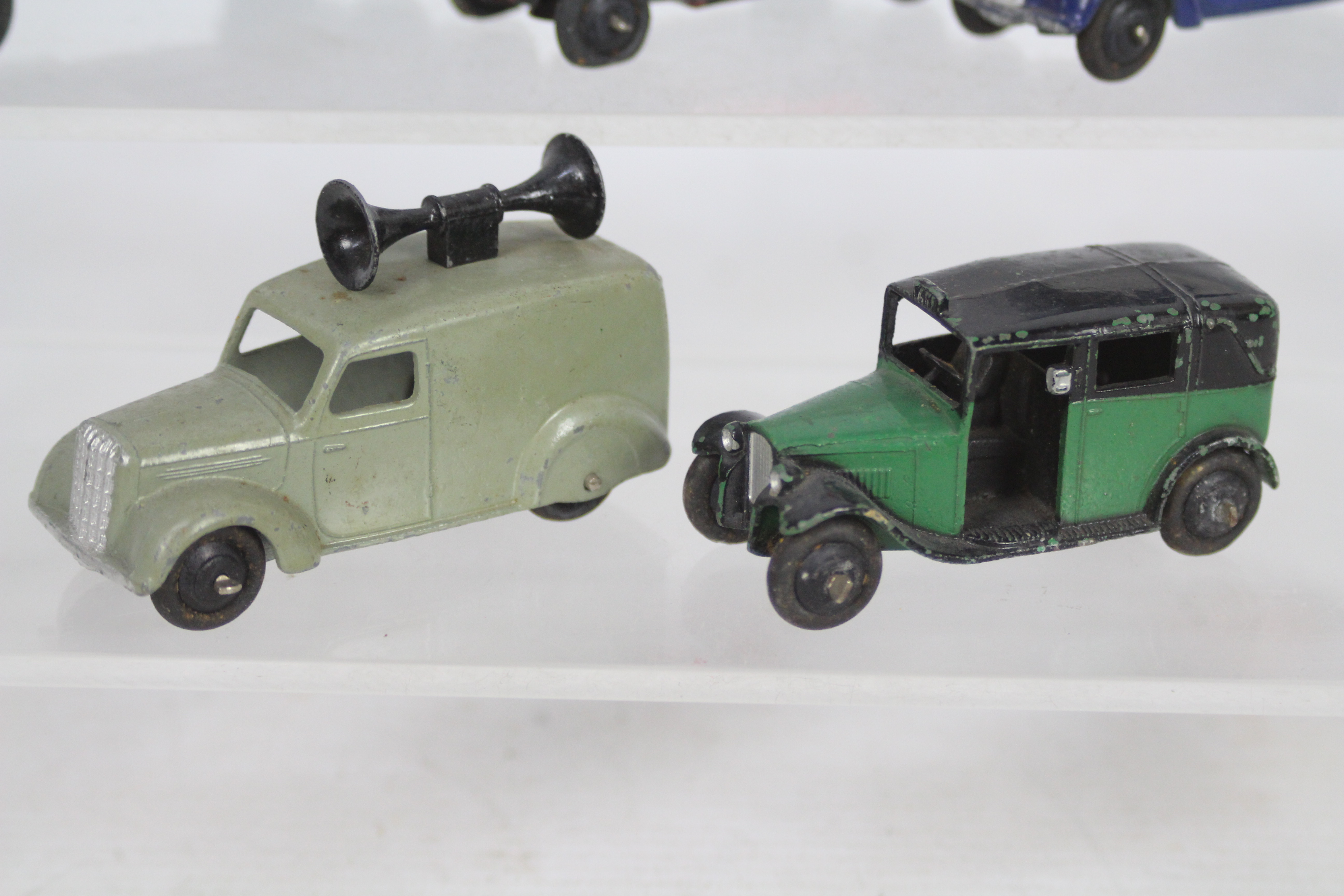 Dinky - A collection of 5 x vintage models including Market Gardeners Lorry 1936-40 # 25f, - Image 4 of 4