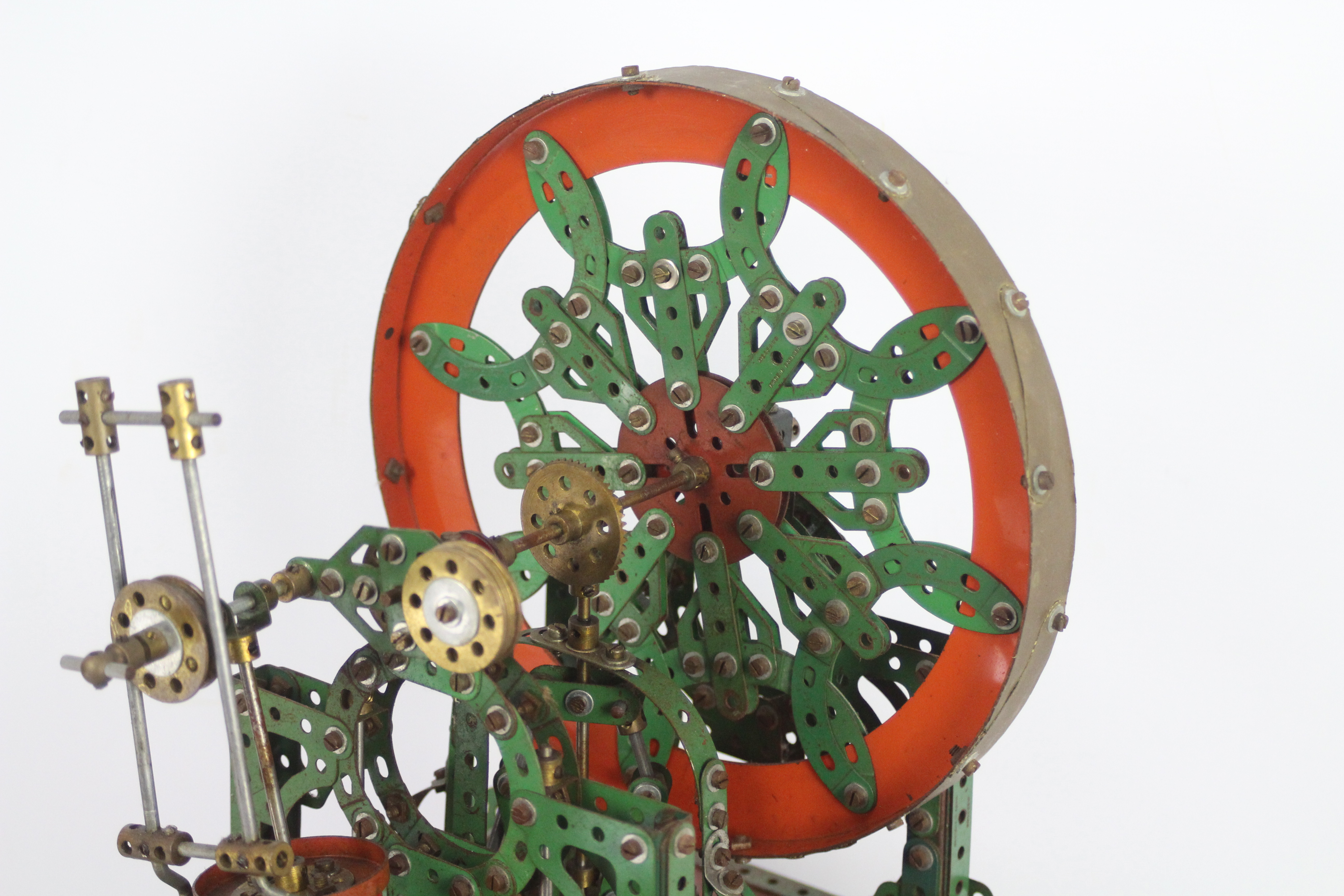 Meccano - A vintage red and green Meccano shop display model of a Decorative Wheel. - Image 2 of 8