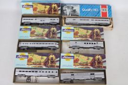 Athearn - Con-Cor - 6 x boxed HO Gauge Coaches in Santa Fe livery including Diner Car # 1791,