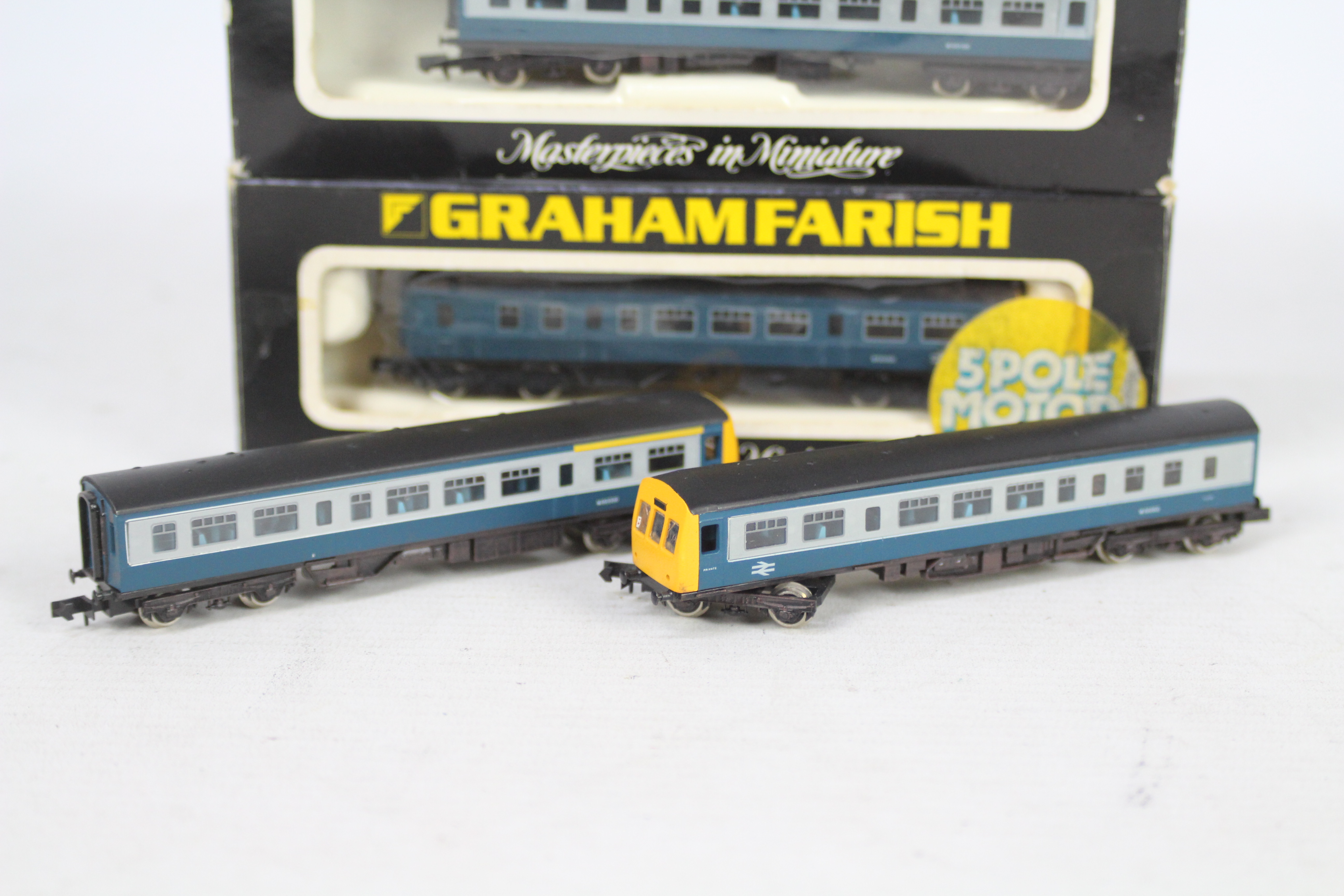 Graham Farish - 5 x N Gauge models including MkIII TGS Coach # 0767, - Image 2 of 4