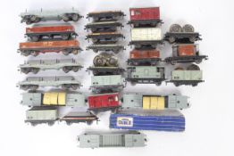 Hornby Dublo - Over 20 unboxed Hornby Dublo OO gauge wagons and vans.
