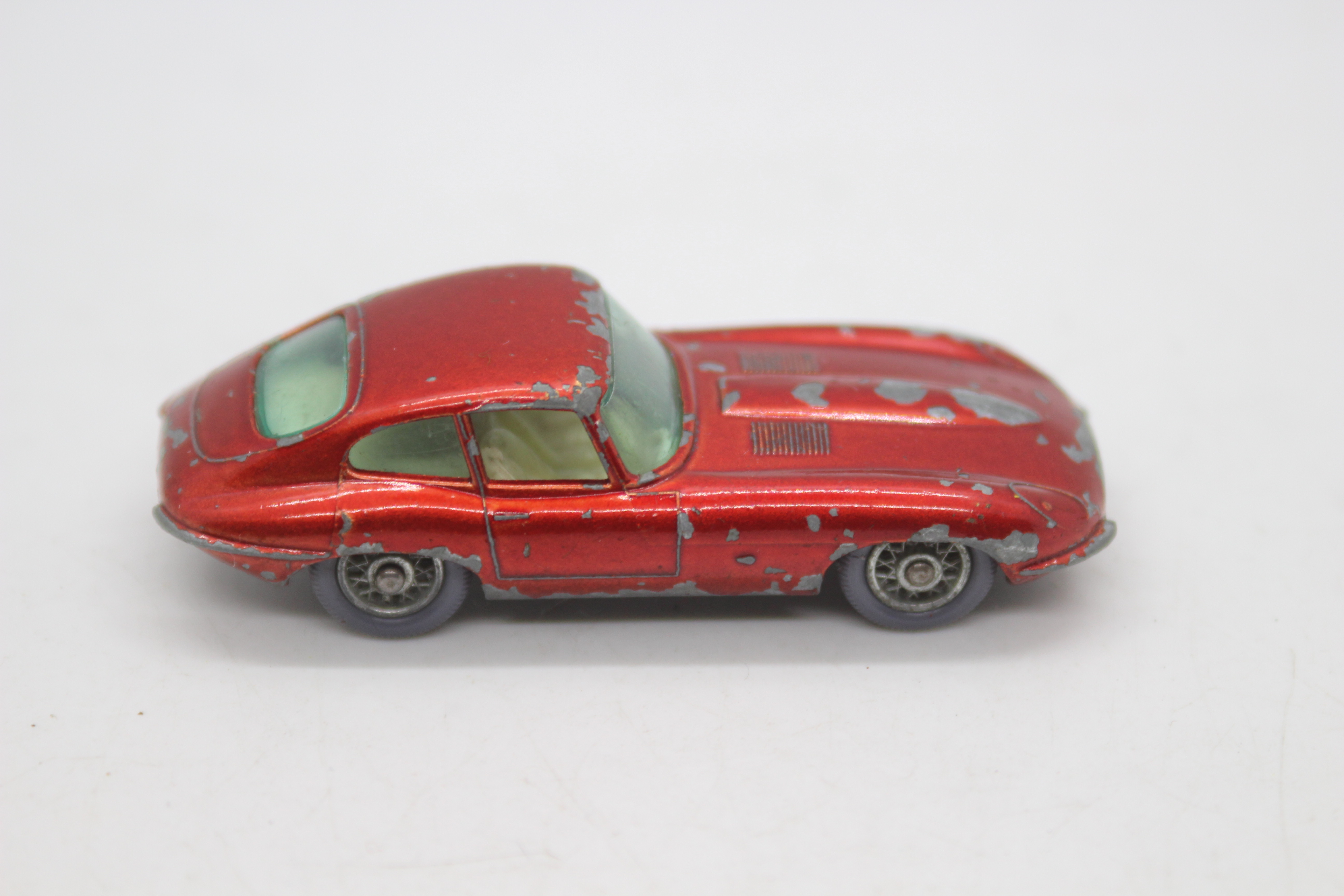 Matchbox - An unboxed Jaguar E Type Coupe in the rarer combination of a lighter shade of red with - Image 2 of 4