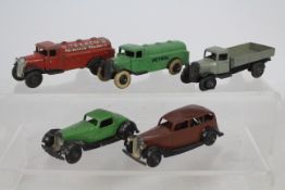 Dinky - A collection of 5 x vintage models, Vauxhall Saloon 1946-50 # 30d,