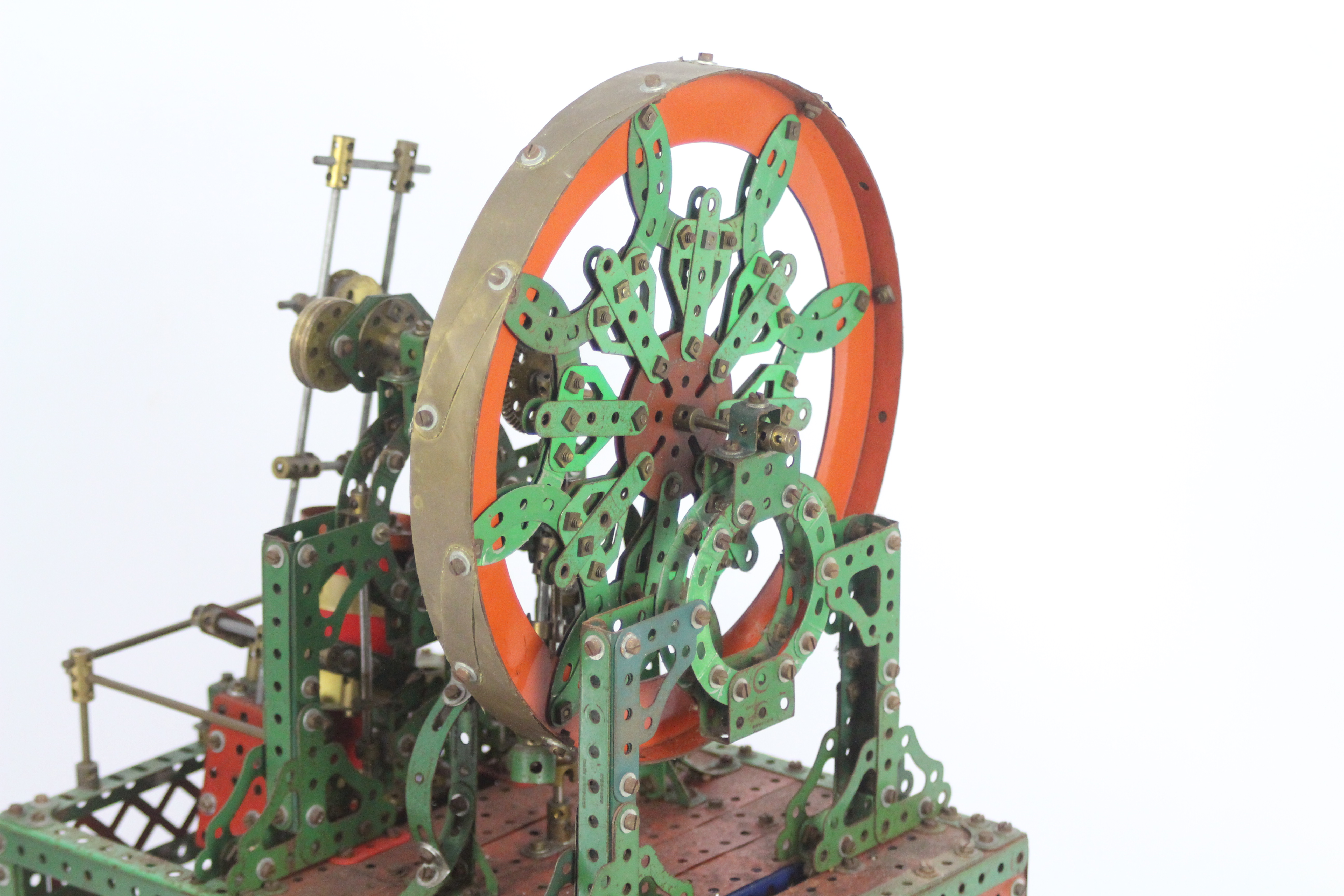Meccano - A vintage red and green Meccano shop display model of a Decorative Wheel. - Image 7 of 8