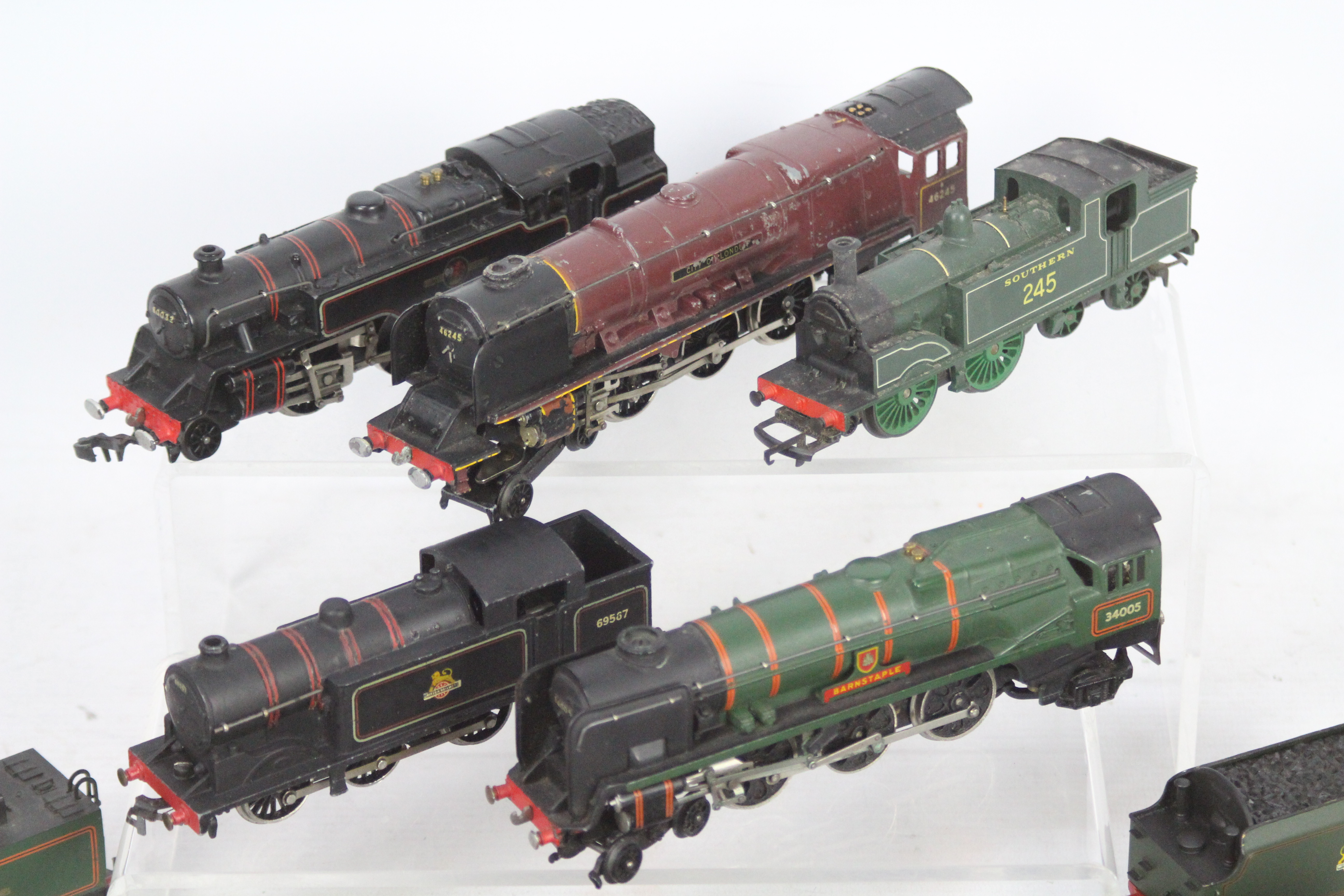 Hornby Dublo, Hornby - A siding of six unboxed OO gauge locomotives. - Image 2 of 3