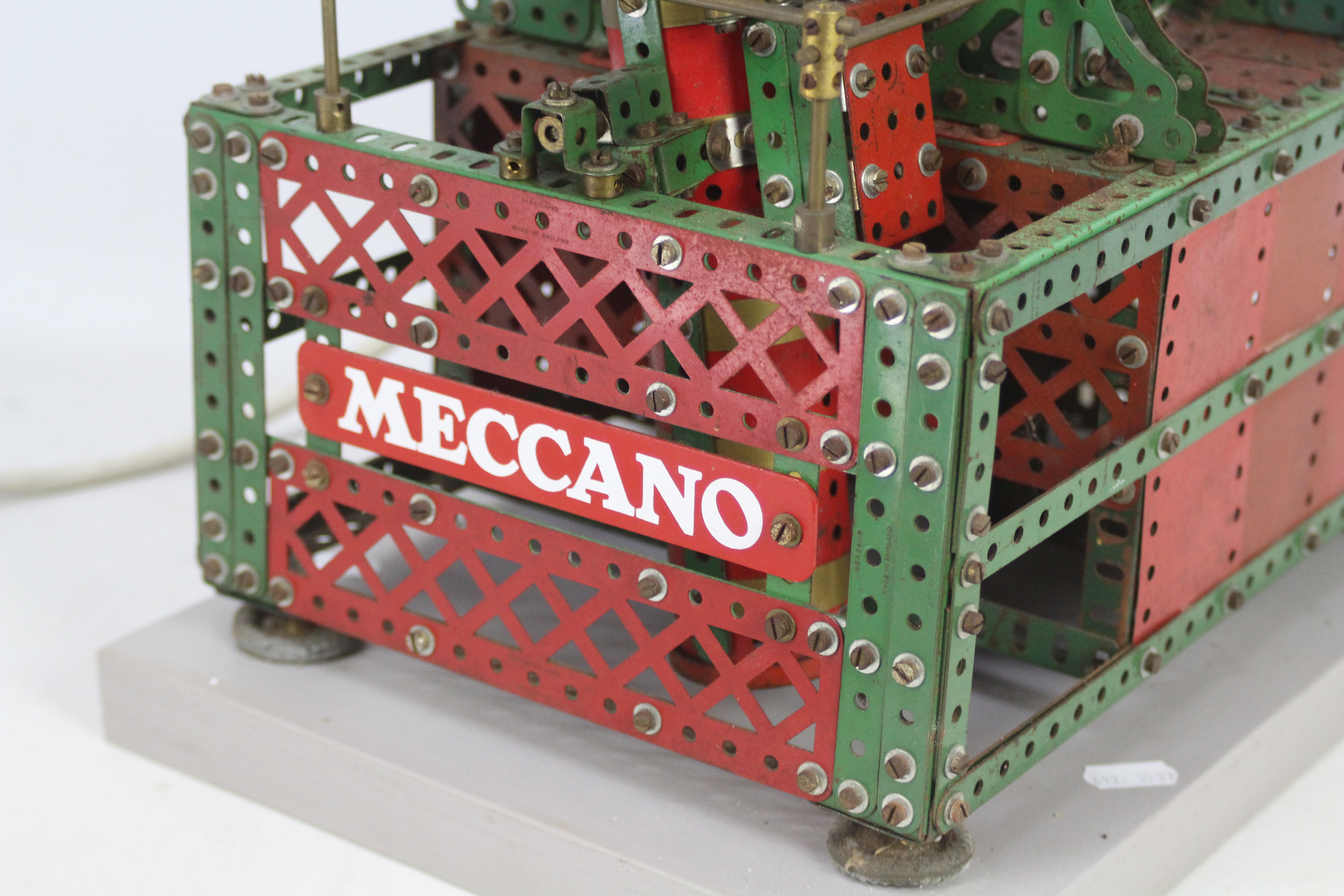 Meccano - A vintage red and green Meccano shop display model of a Decorative Wheel. - Image 4 of 8