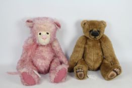 Beary Tales - Lot includes a pink-coloured Beary Tales bear by Lynn Smith with glass eyes,