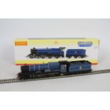 Hornby - A boxed OO gauge 4-6-0 King Class loco named King Richard II operating number 6021 in BR