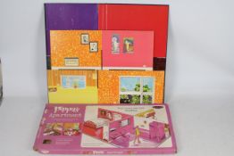 Palitoy - A boxed Pippa's Apartment consisting of base board and walls,
