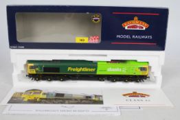 Bachmann - A OO gauge Class 66 Diesel loco in Freightliner Shanks livery operating number 66522 #