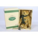 Steiff College Bear 1996 Exclusive Harrods Limited Edition of 2,