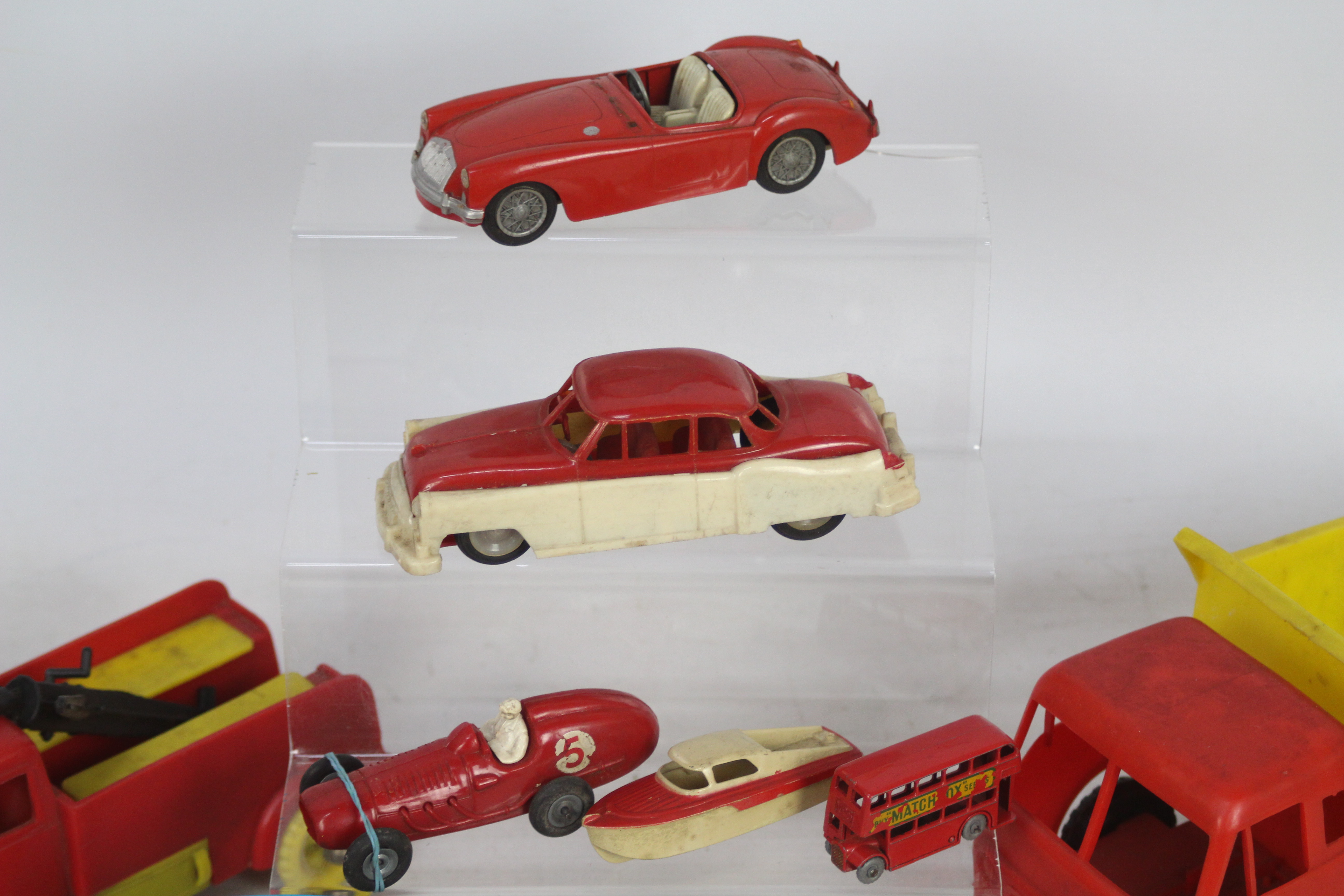 Matchbox - Tri-ang - Ingap - Agrespoly - A collection of 9 vehicles including a boxed Ford Mustang - Image 2 of 4