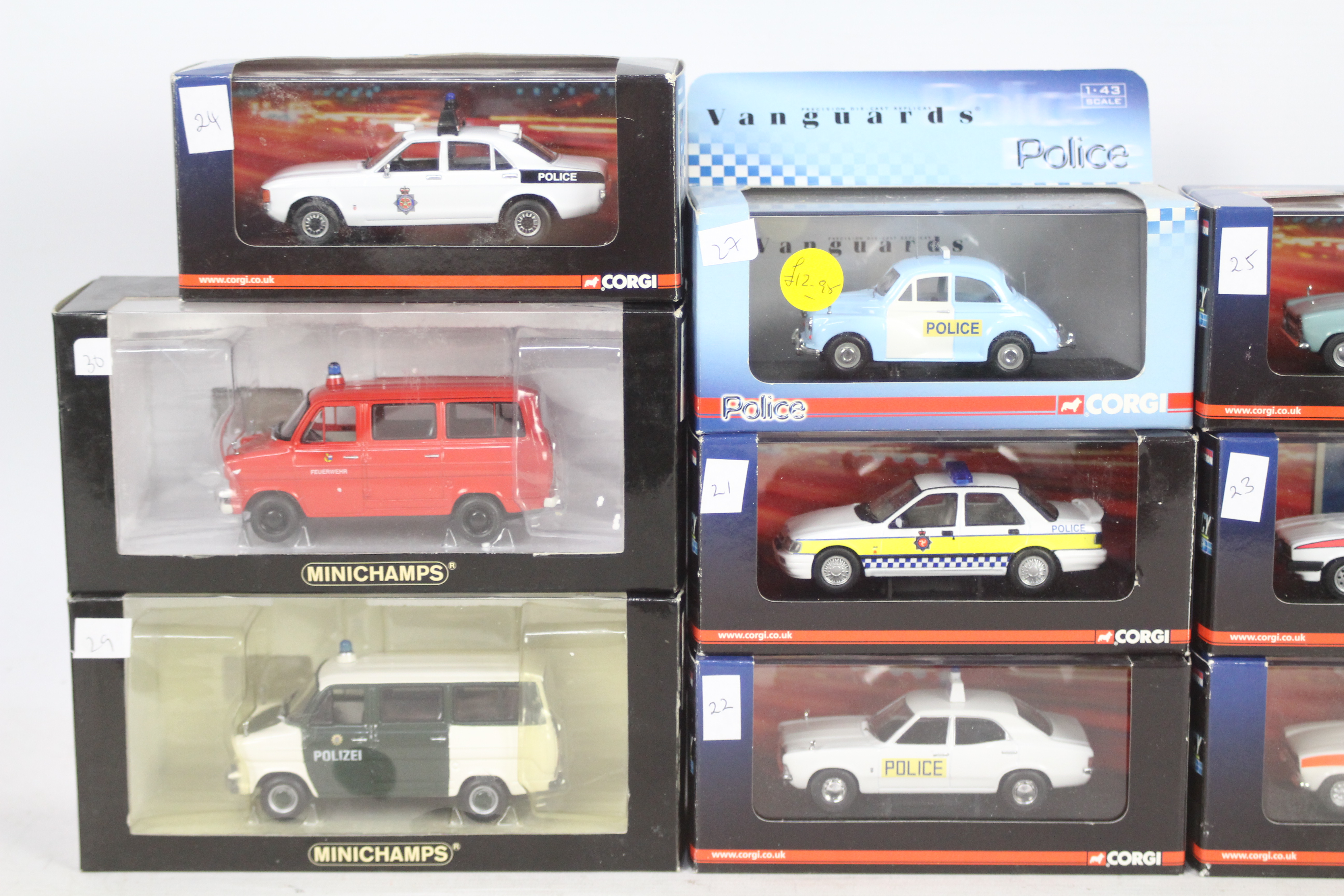 Minichamps, - Bild 2 aus 3