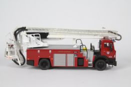 Fire Brigade Models - A built kit model Dodge Simon Snorkel Fire Engine in 1:48 scale in London