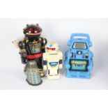 Playskool - Tomy - Cheng Ching - A collection of a Dalek and 3 vintage robot toys, Casey,