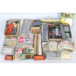 Wardie - Tri-ang - Airfix - A collection of OO gauge railway accessories including buildings,