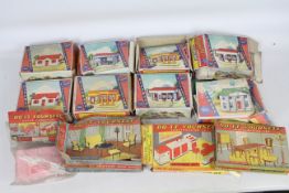 Combex - Kleeware - 12 vintage model house kits including 8 Kleeware Littletown buildings,