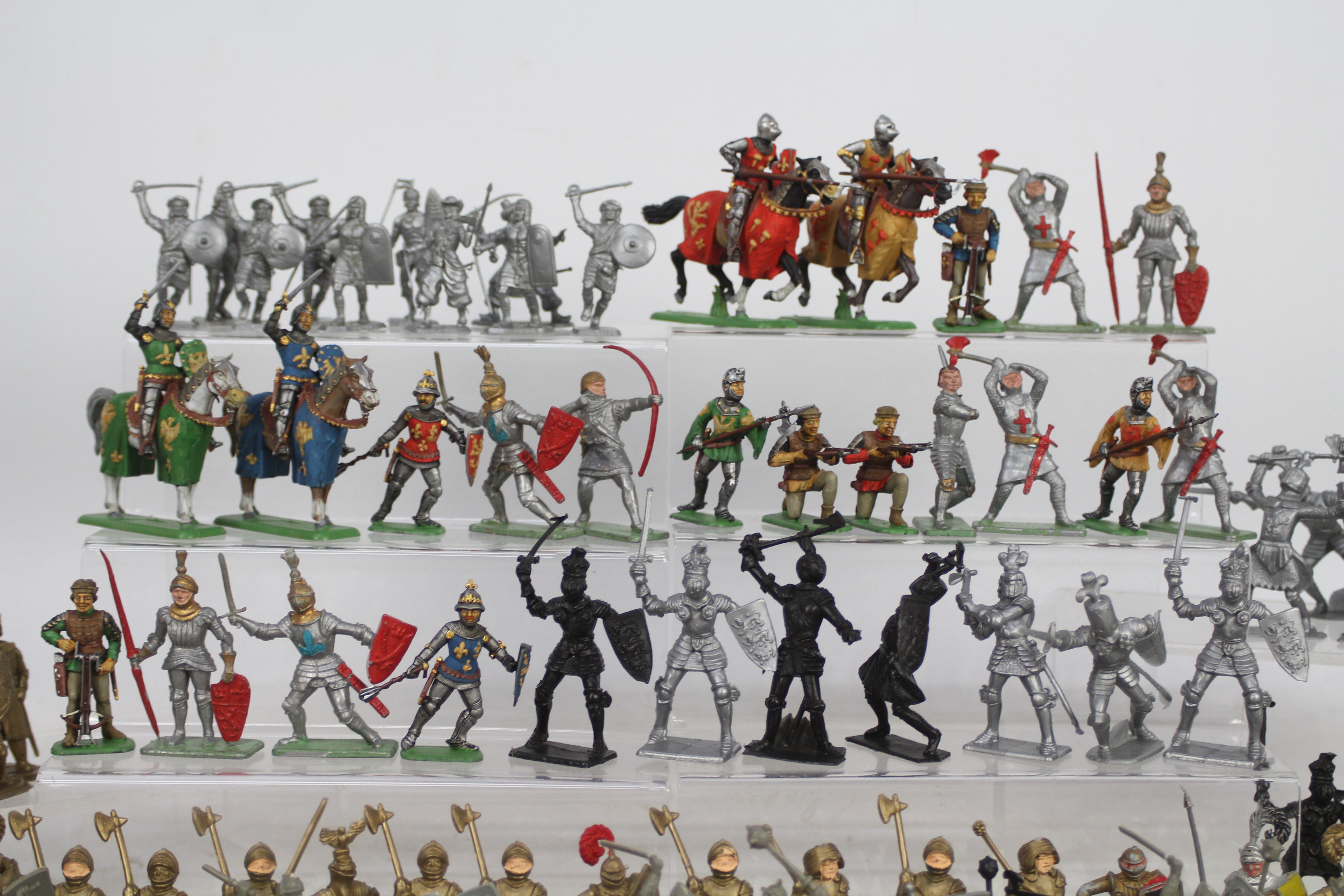 Crescent - Lone Star - A collection of approximately 110 plastic soldiers, mostly medieval, - Image 2 of 7