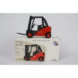 Conrad - A boxed Linde H35 Fork Lift Truck in 1:25 scale # 2785.