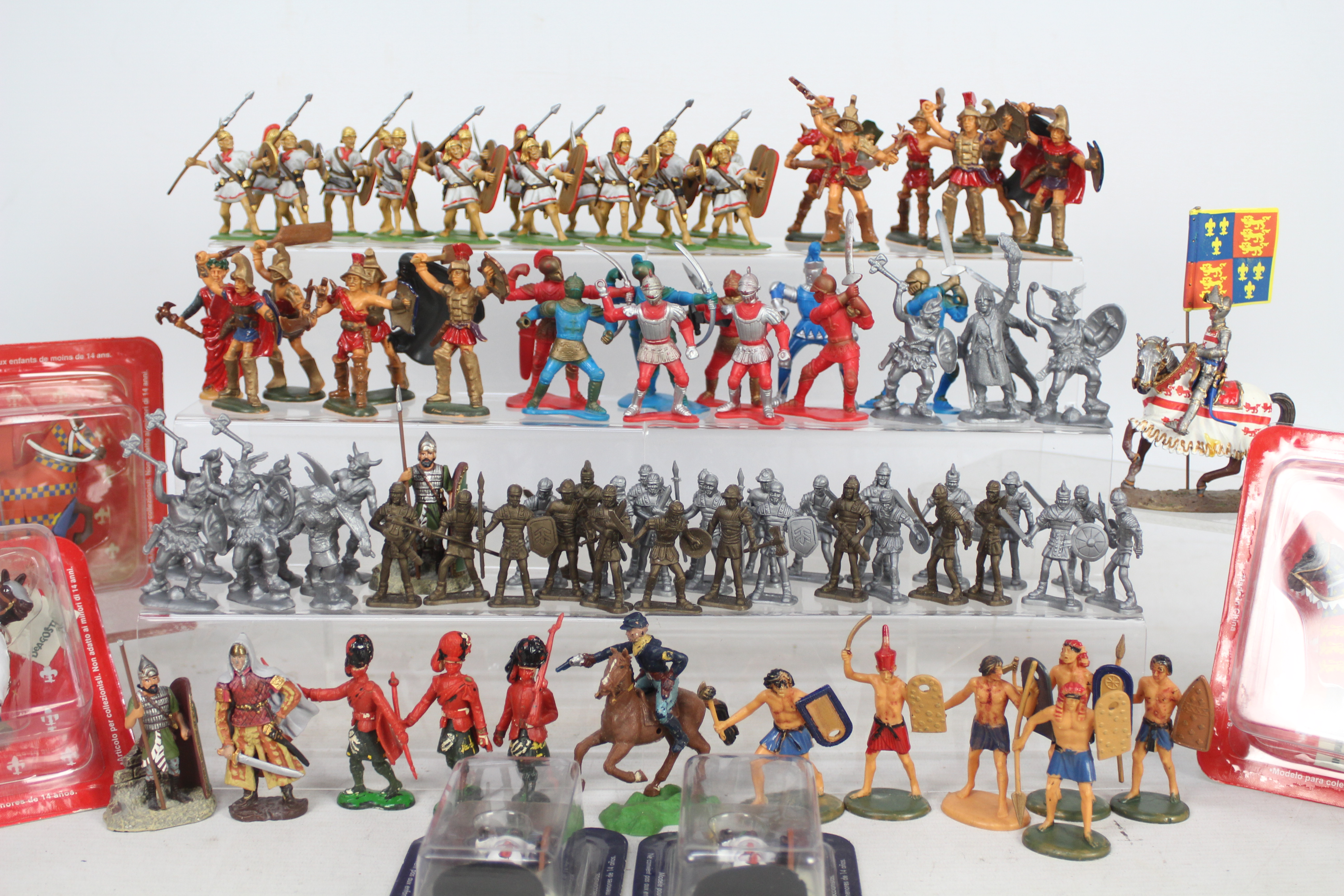 Crescent - DeAgostini - Del Prado - Atlantic - A collection of 90 plus boxed and loose figures - Image 2 of 10