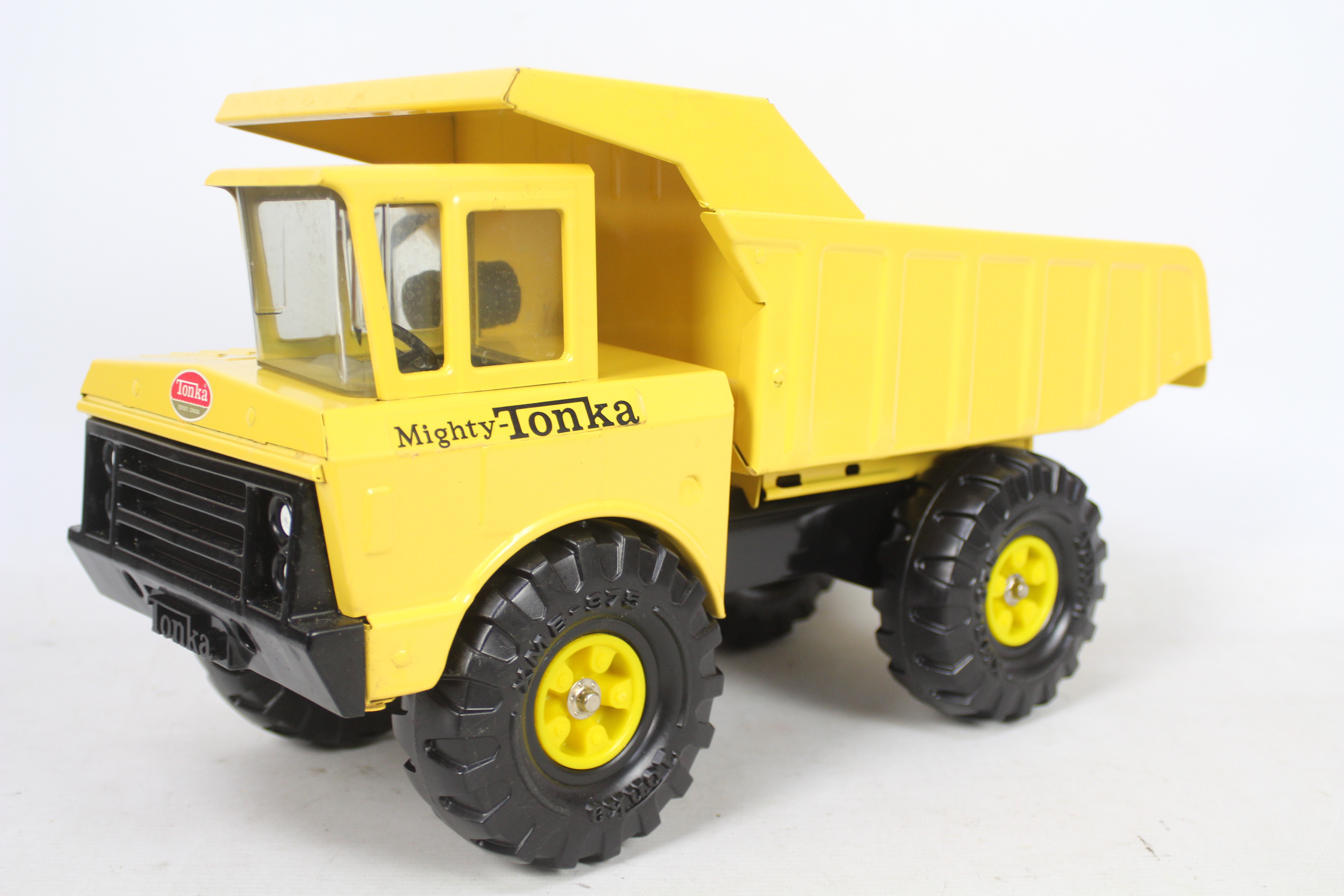 Tonka - An boxed Canadian made 1970s Tonka Dump Truck # 3900. - Image 3 of 8