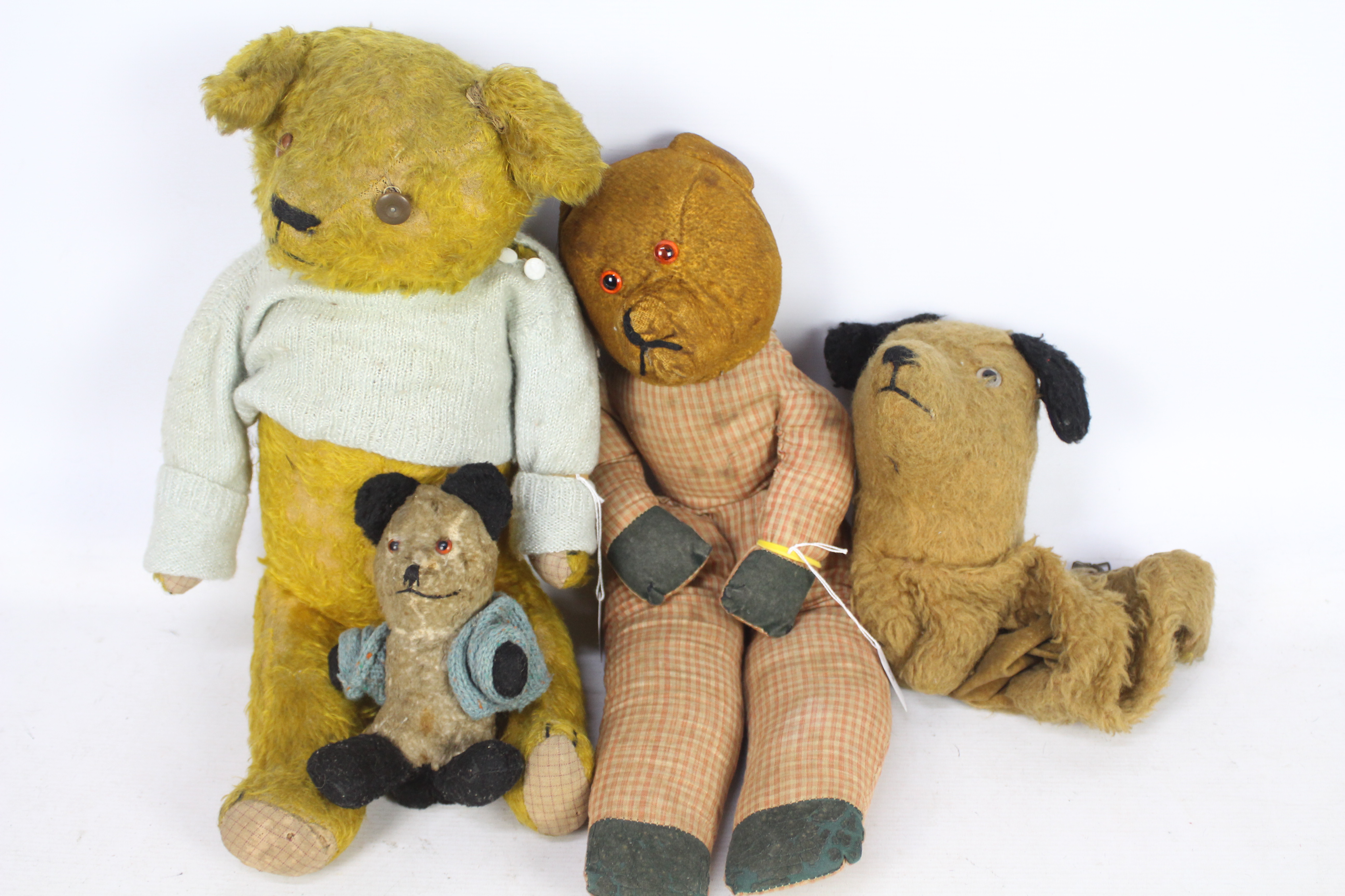 Unknown Maker - 4 vintage Teddy Bears,