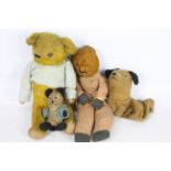 Unknown Maker - 4 vintage Teddy Bears,