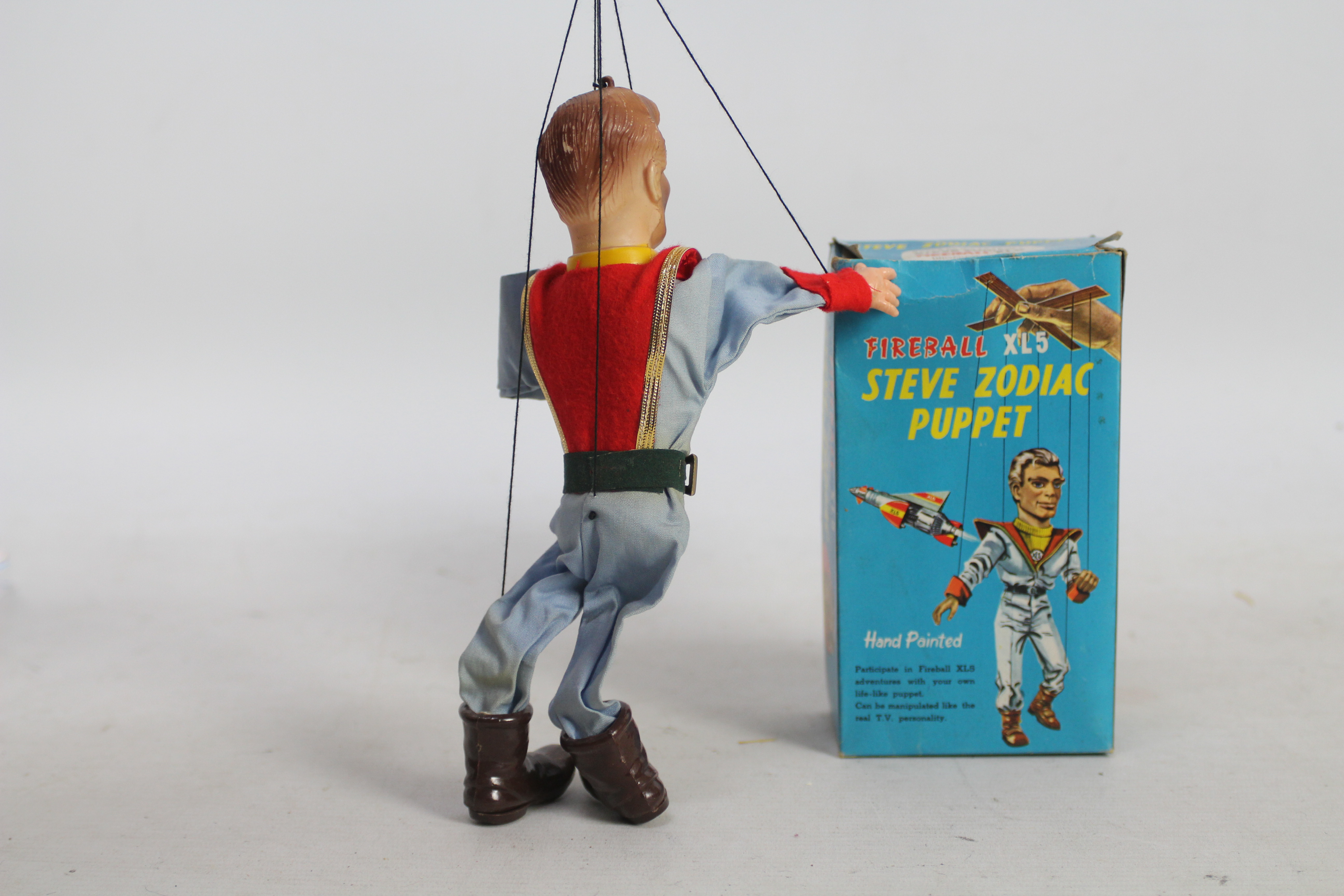 Fireball XL5 - A boxed 1960s Steve Zodiac Puppet. - Bild 3 aus 4