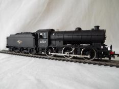 Bachmann - an OO gauge Gresley J39 class 0-6-0 locomotive and tender, op no 64967,