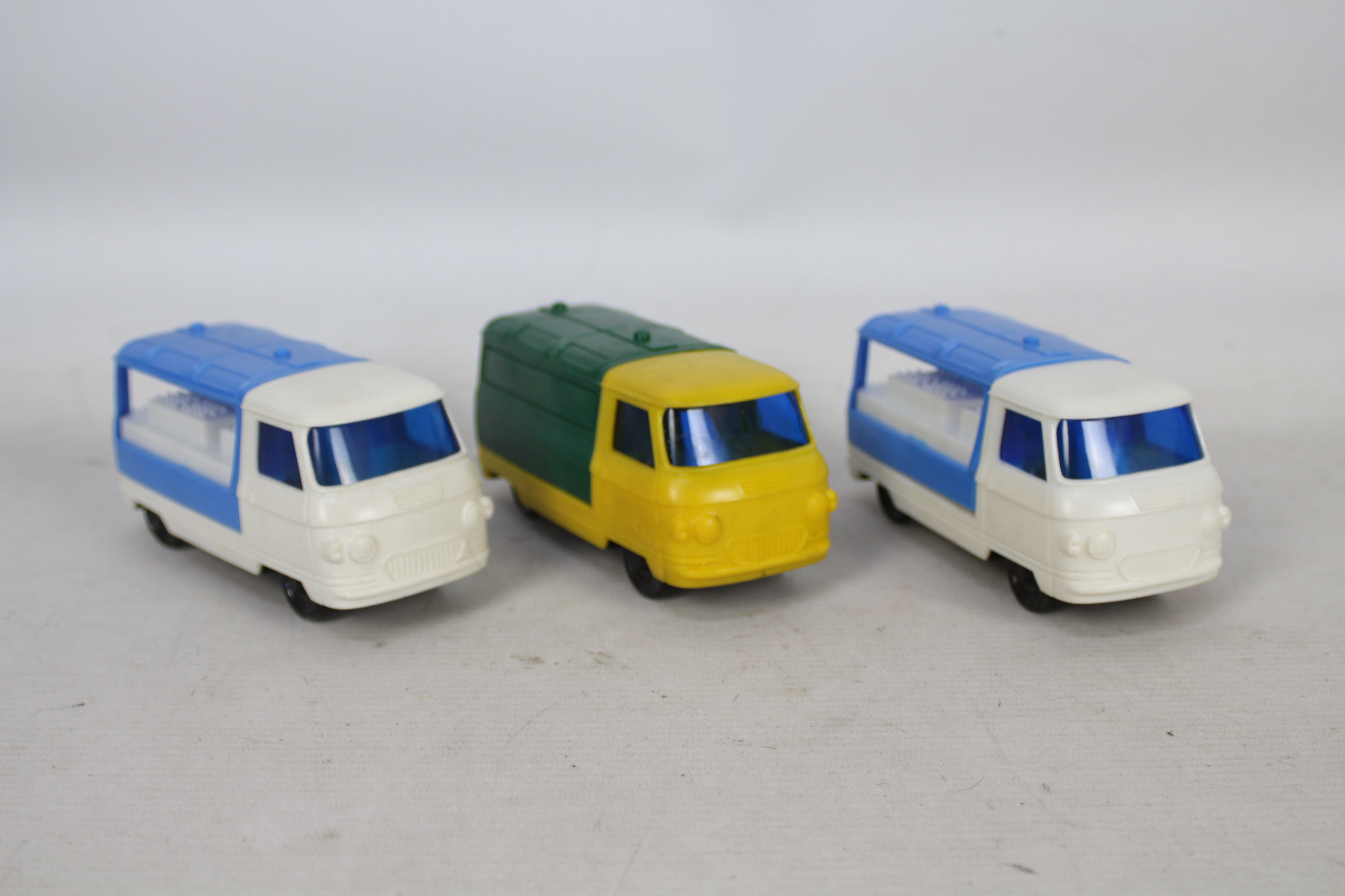 Merehall's - 3 boxed Commer Van models with friction motors, one is a delivery van, - Bild 4 aus 4