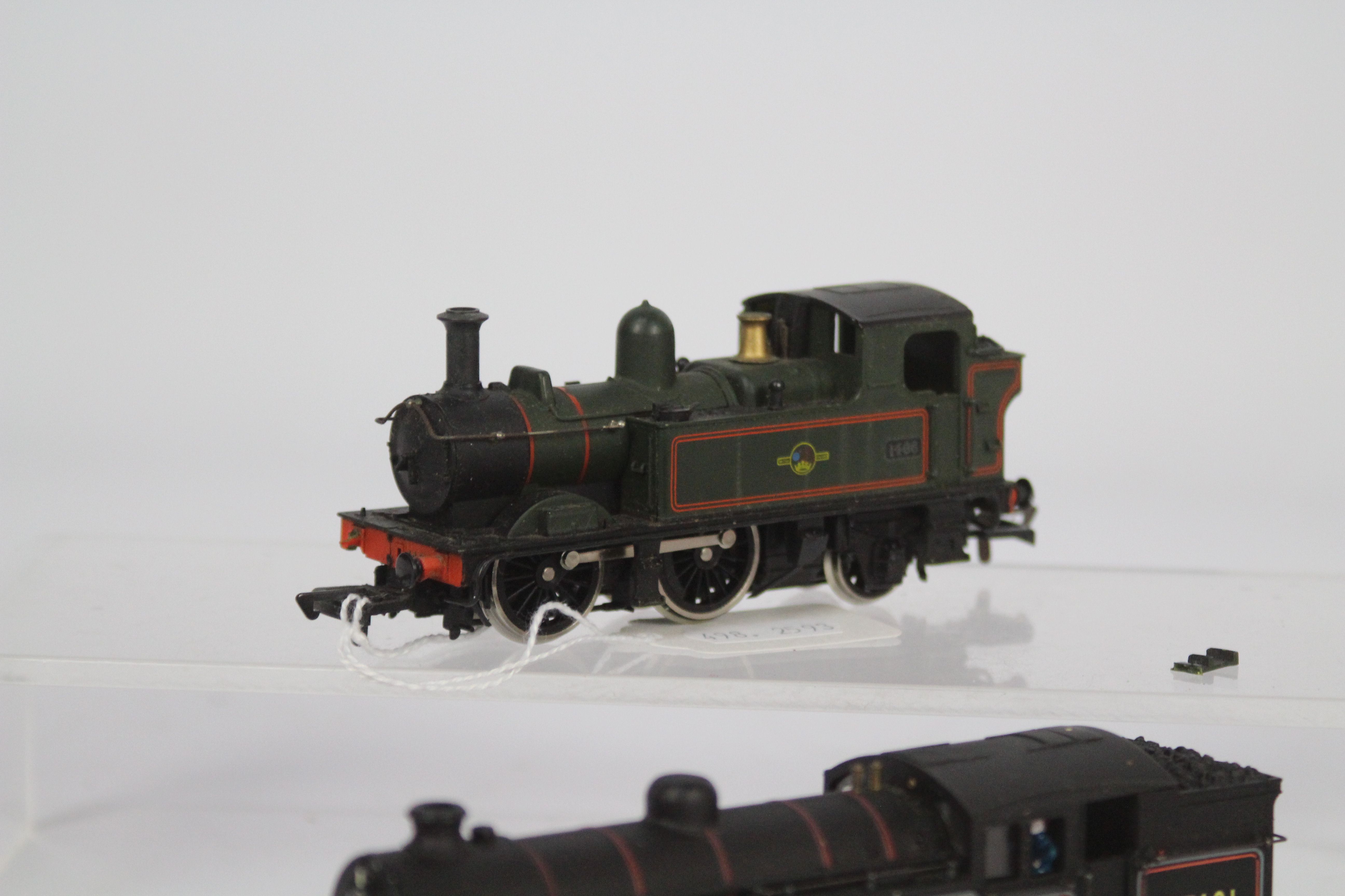 Bachmann and Dapol - two OO gauge model tank locomotives comprising Bachmann 2-6-2T op no 67601, - Image 5 of 5