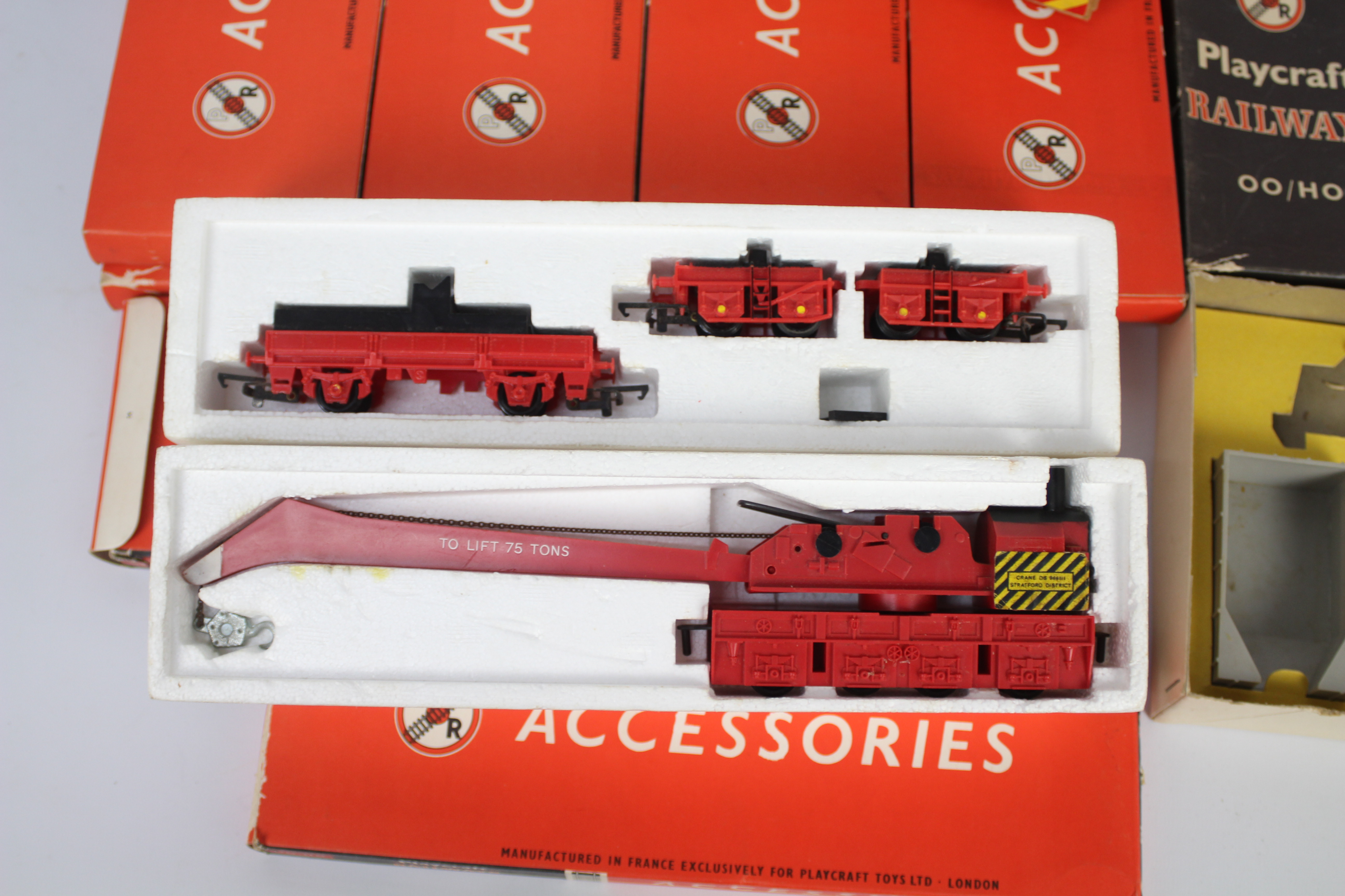 Hornby, Airfix, Playcraft Railways - Boxed and unboxed OO gauge track, and accessories, - Image 2 of 3