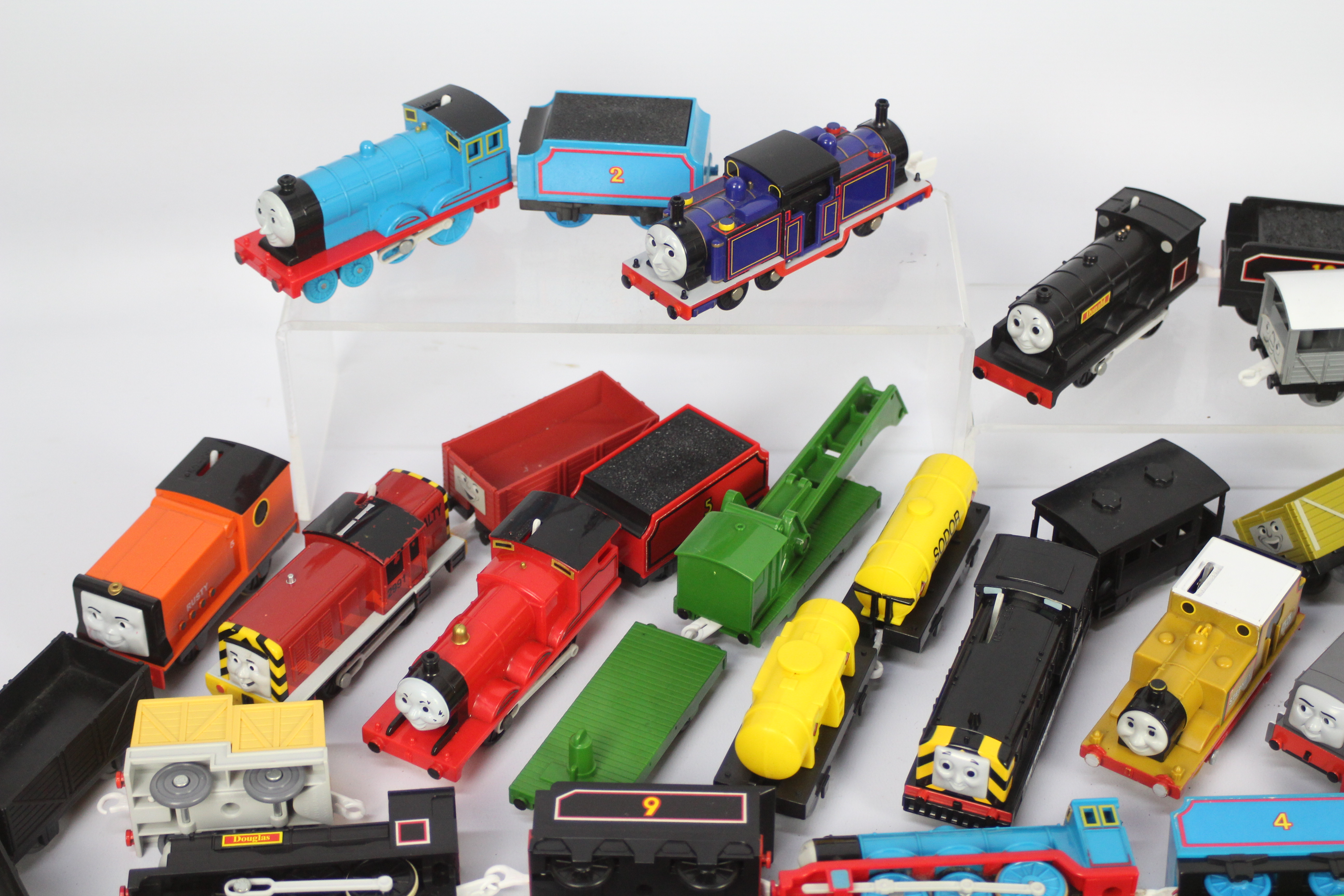Tomy - Thomas & Friends. An excess of 30 plastic model trains (battery powered) and carriages. - Image 2 of 3