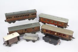 Bing - Marklin - MLDL - Bassett Lowke - 7 x items of rolling stock, 2 x Marklin coaches,