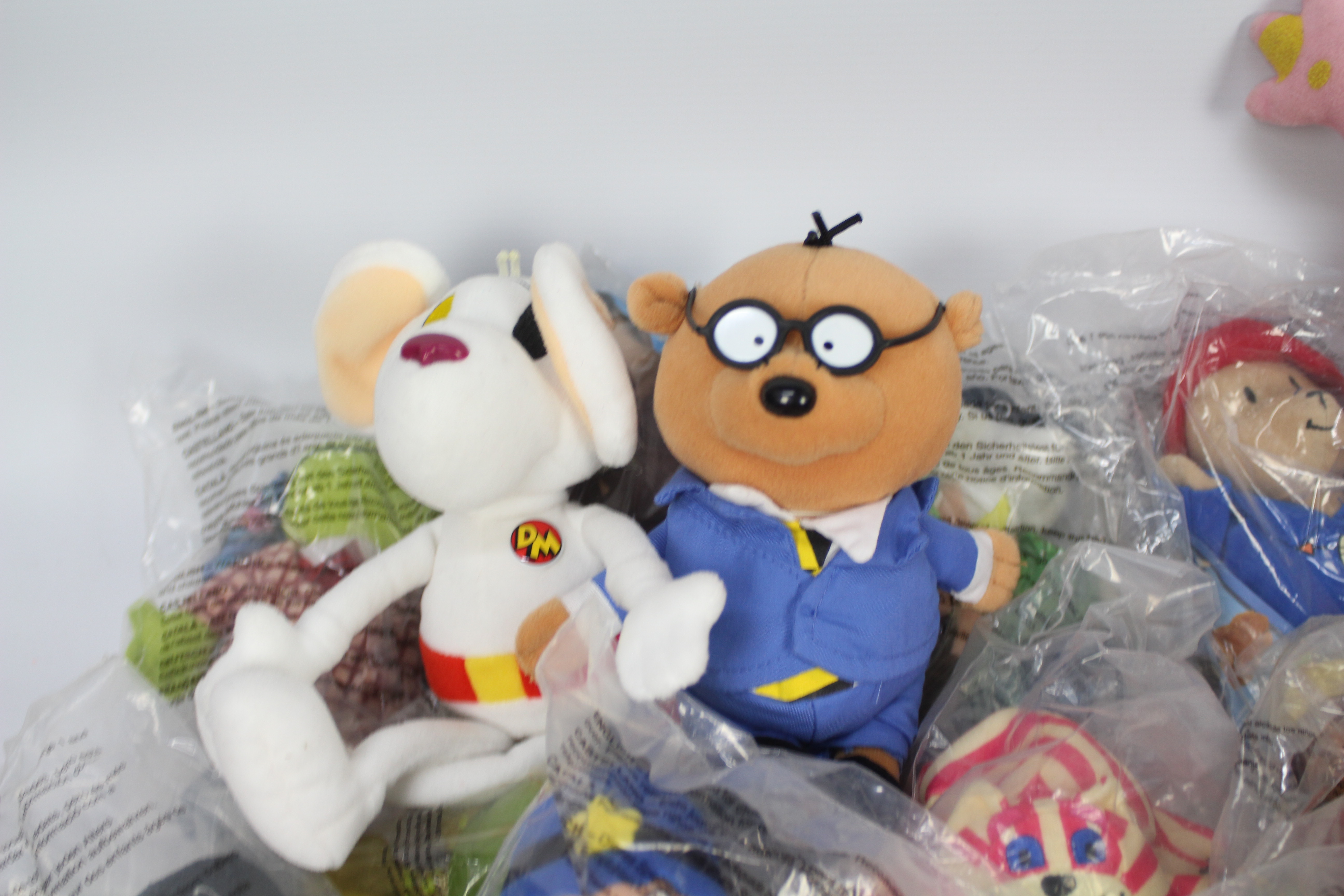 Golden Bear - Mattel - Telitoy - A collection of 48 TV related soft toys including Danger Mouse, - Image 3 of 4