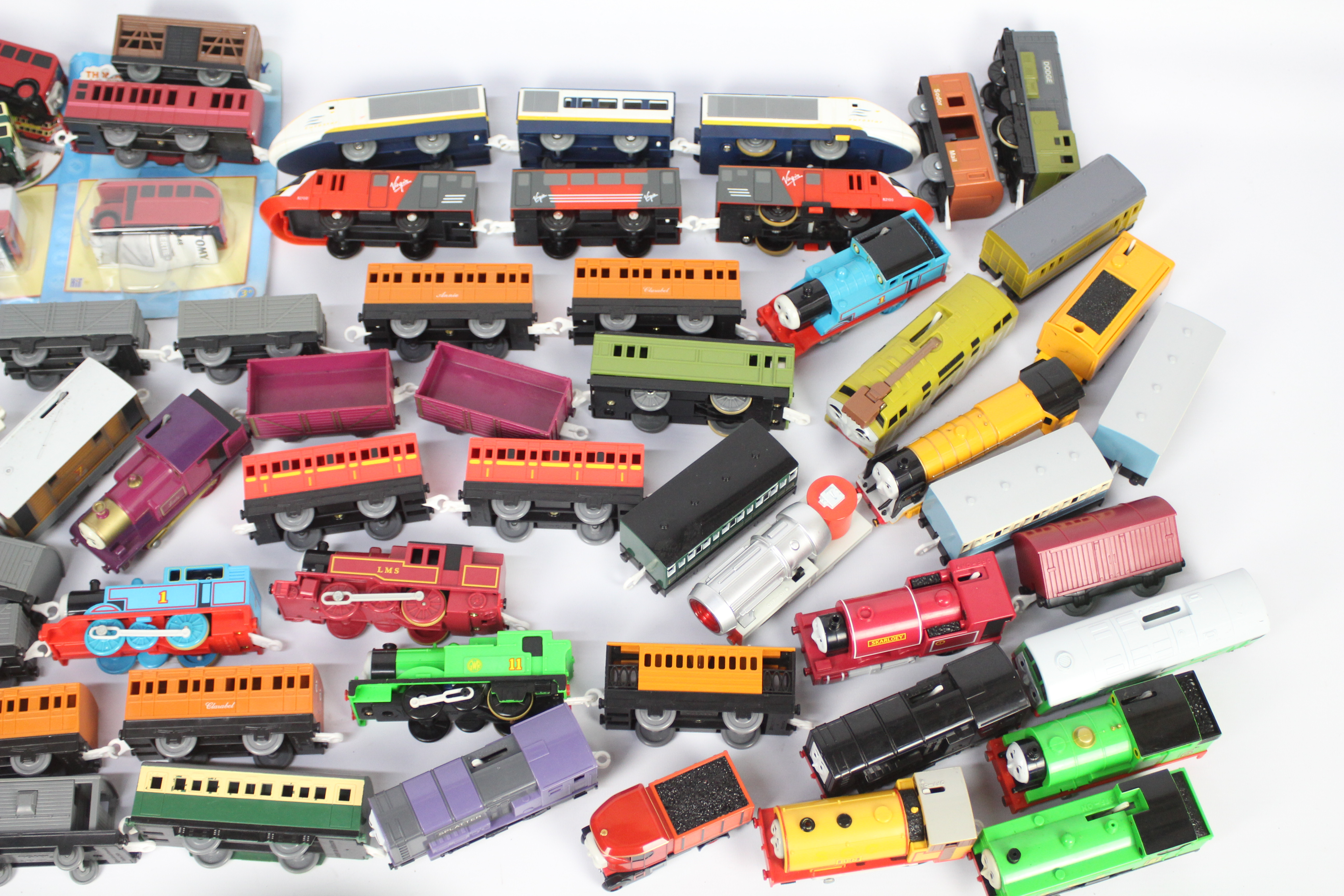 Tomy - Thomas & Friends. An excess of 40 plastic model trains (battery powered) and carriages. - Image 3 of 4