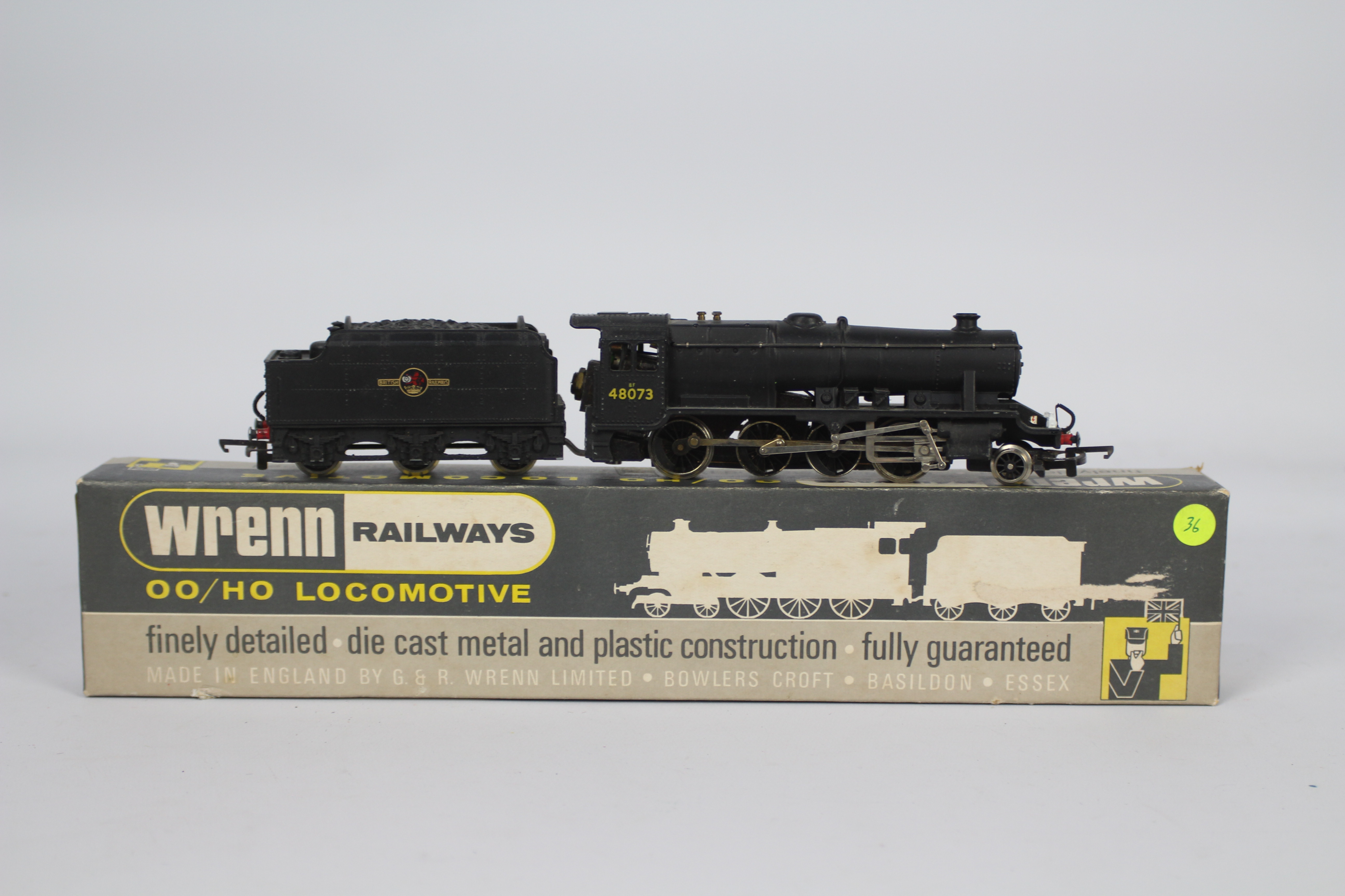 Wrenn - an OO gauge metal diecast class 8F 2-8-0 locomotive and tender, op no 48073,